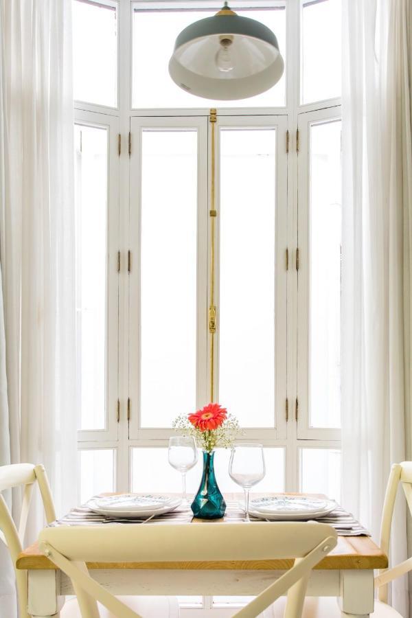 Magico Apartamento En Casa Palacio Del Siglo XVII Севілья Екстер'єр фото